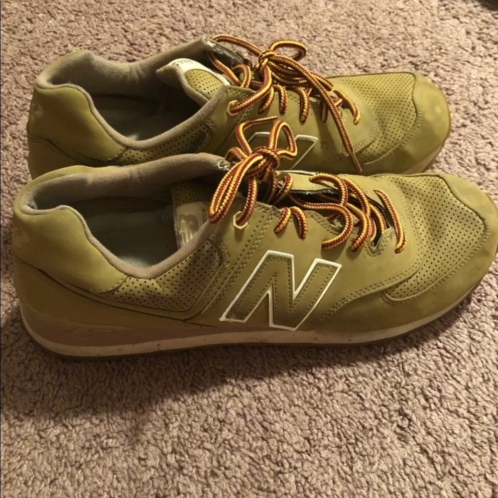 Tan New Balance Men’s Sneakers